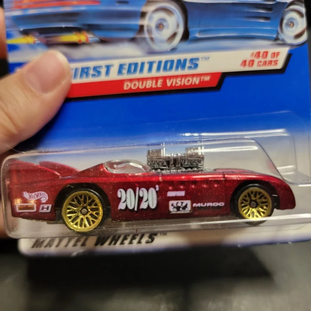 HOT WHEELS DOUBLE VISION TWIN ENGINE CAR 1998 First Edition.     Hw2